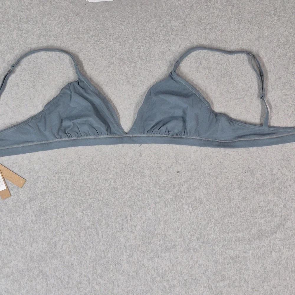 SKIMS Women Bra MEDIUM Blue Bralette Wireless Unlined NWT - Picture 12 of 13